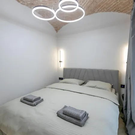 Biagio Boutique Studio - In Old Town - Ultra Central-3